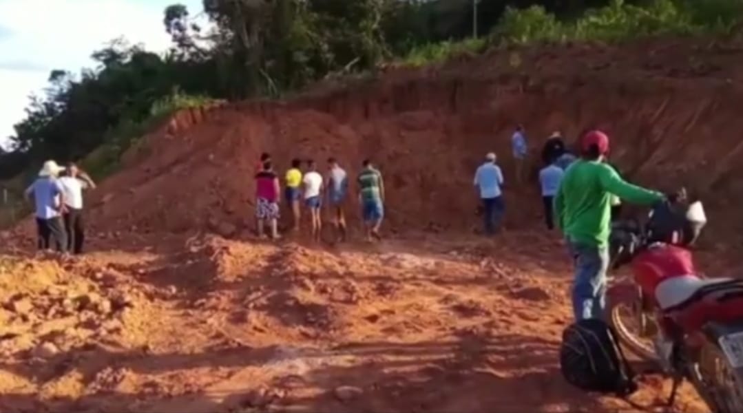 Após boato, mais de 200 pessoas cavam área em busca de ouro no MT – Folha  do Progresso – Portal de Noticias , Entretenimento, Videos, Brasil!